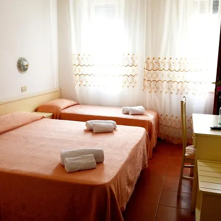 Szálloda Cirene 3*