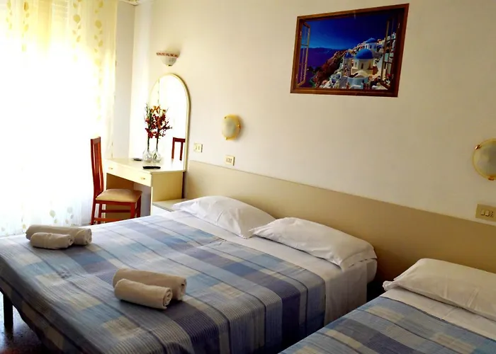 Ξενοδοχείο Cirene 3*