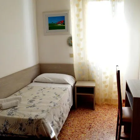 Cirene Hotel 3*