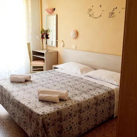 Cirene Hotel 3*