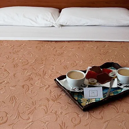 Cirene Hotel 3*