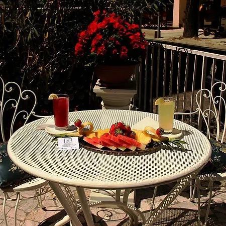 Cirene Hotel 3*