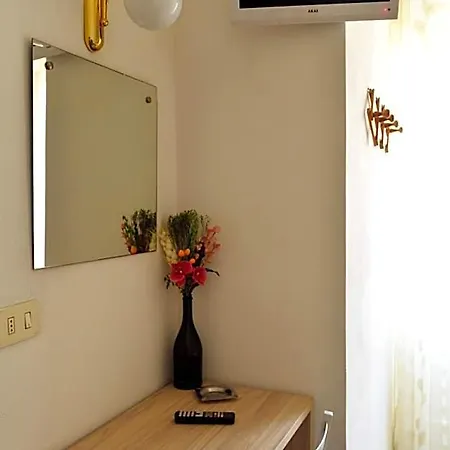 Cirene Hotel 3*