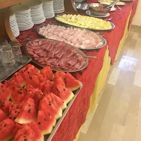 Cirene 3* ريميني